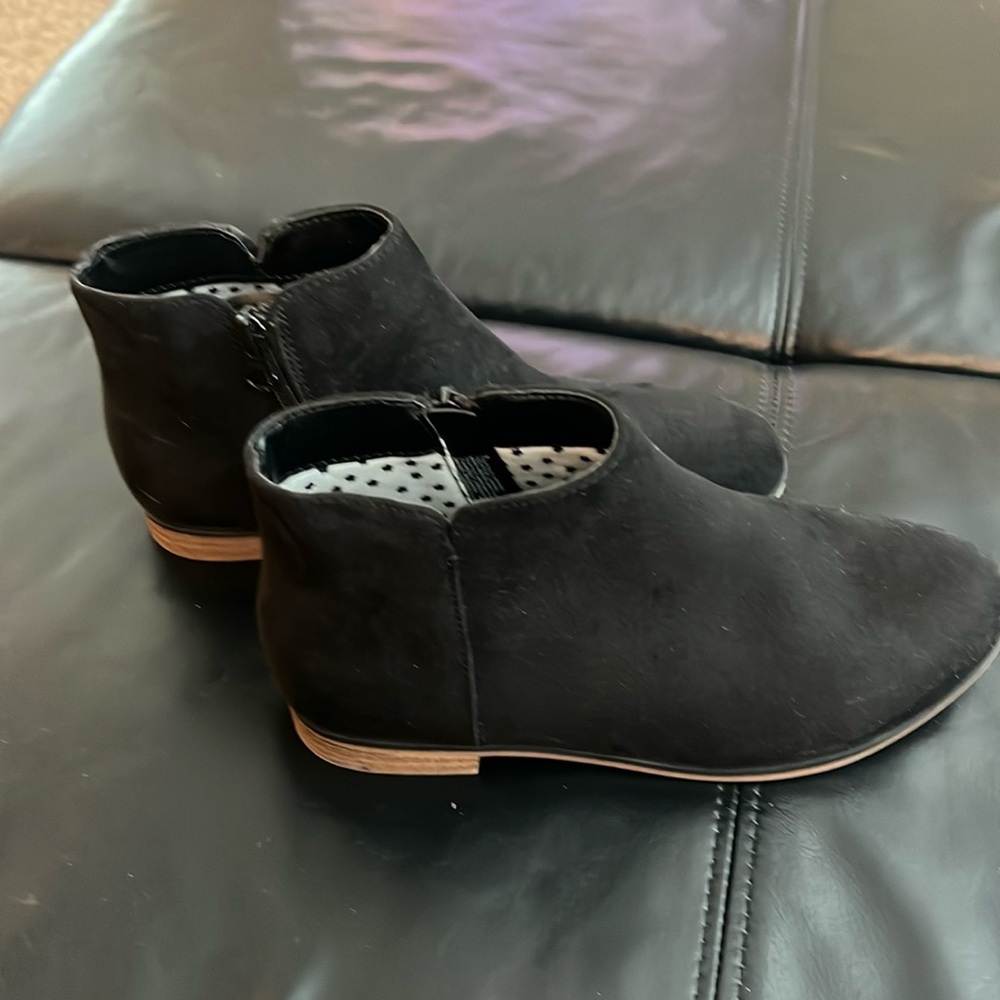 Cute black booties